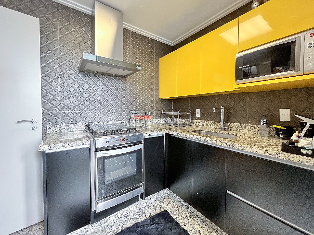 Cobertura à venda no Lourdes: 