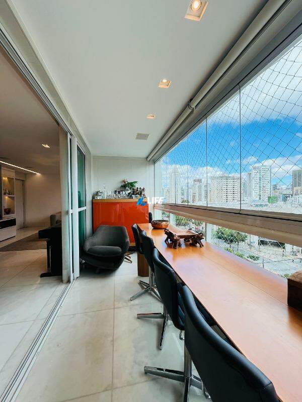Apartamento à venda no Lourdes: 