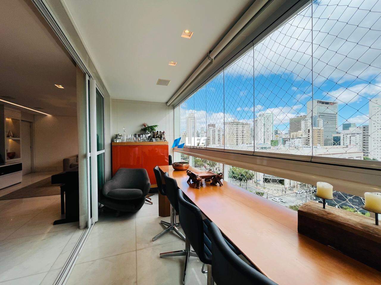 Apartamento à venda no Lourdes: 