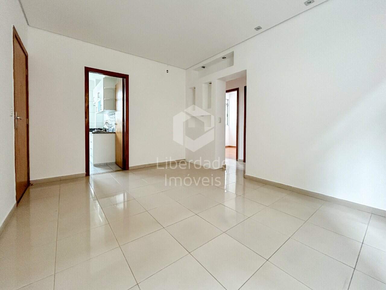 Apartamento para aluguel, 3 quartos no Caiçara.: 
