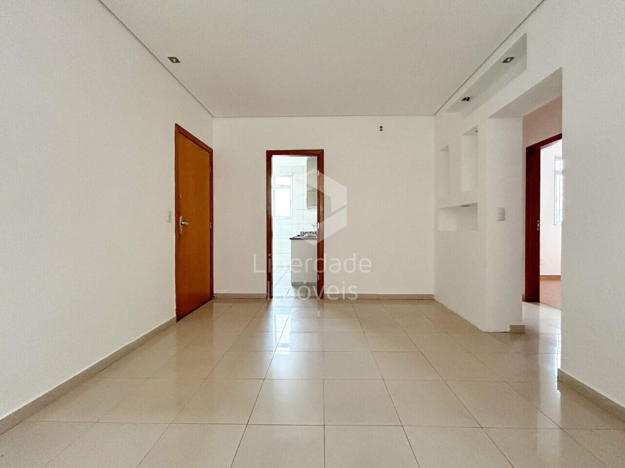 Apartamento para aluguel, 3 quartos no Caiçara.: 