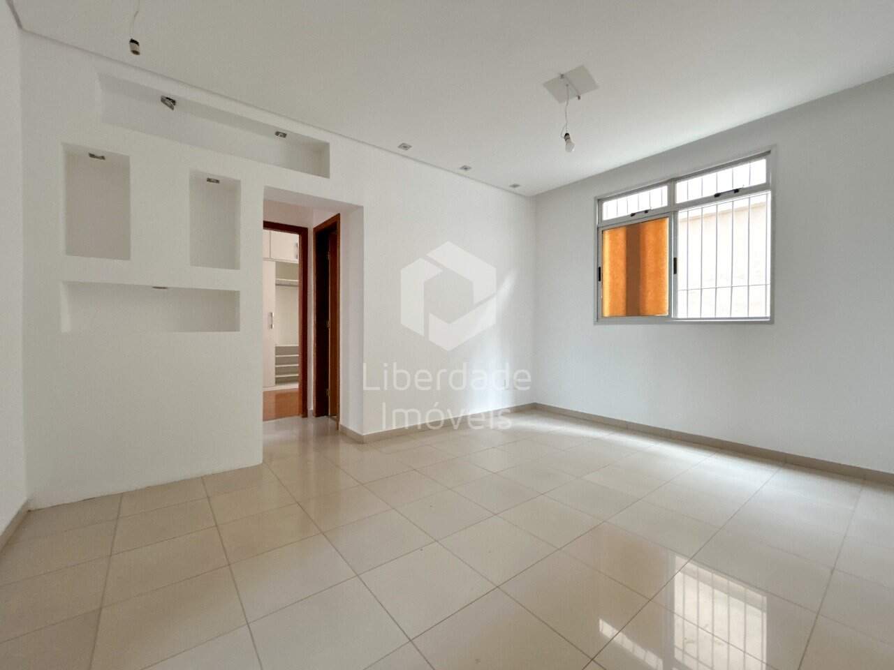 Apartamento para aluguel, 3 quartos no Caiçara.: 