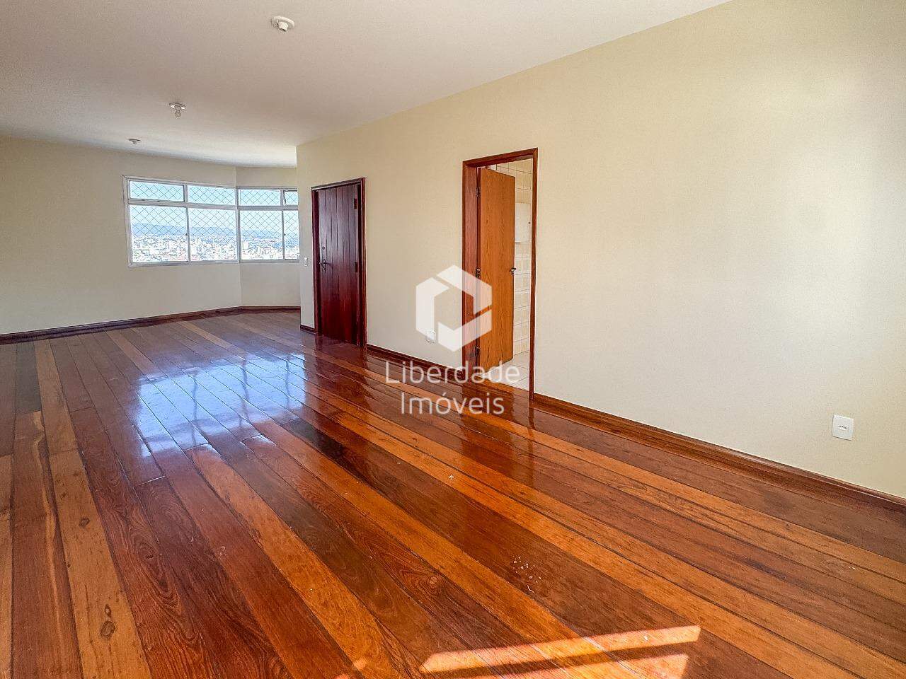 Apartamento à venda, 4 quartos no Caiçara.: 