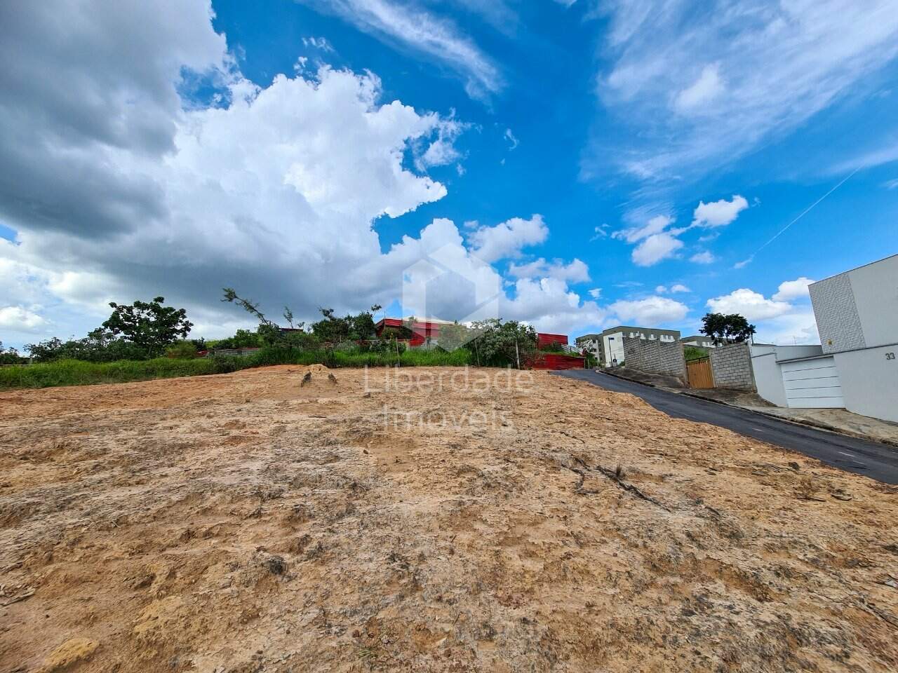 Lote à venda, no Arvoredo II.: 