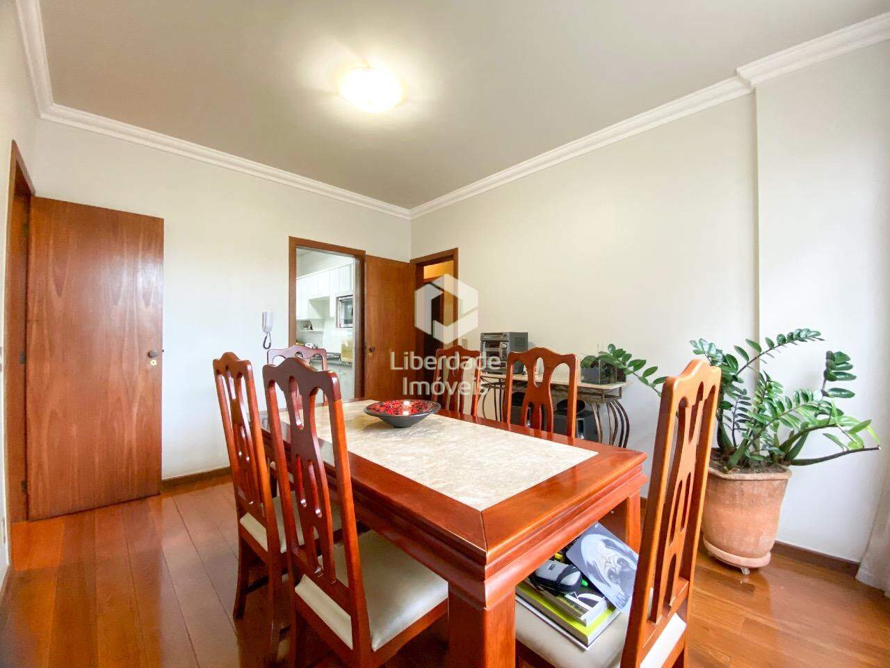 Apartamento à venda, 3 quartos no Caiçara.: 