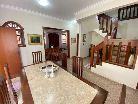 Casa à venda, 4 quartos no Caiçara.: NULL
