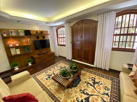 Casa à venda, 4 quartos no Caiçara.: NULL