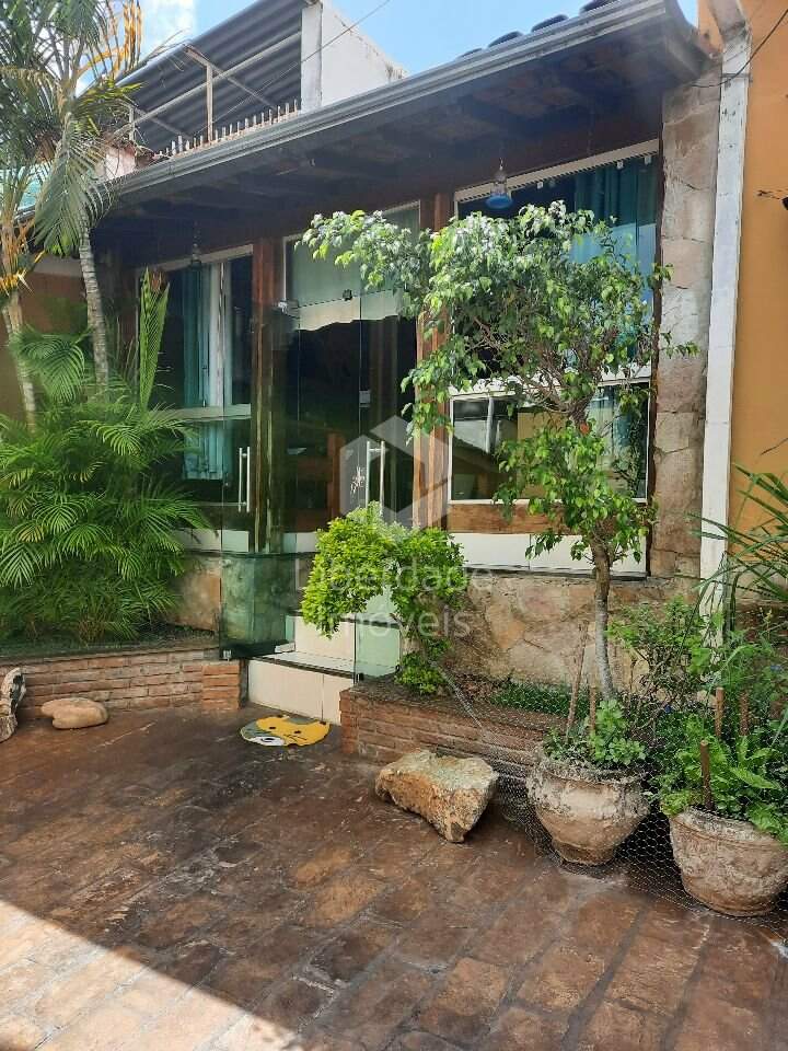 Casa à venda, 3 quartos no Caiçara.: NULL