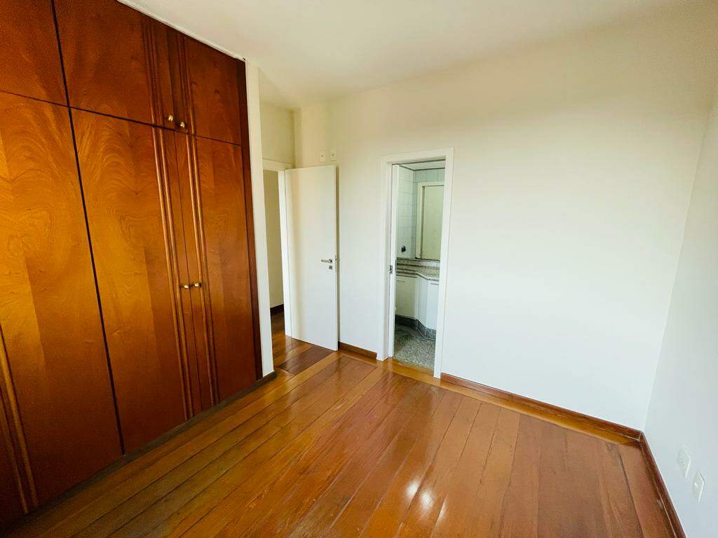 Apartamento para aluguel, 3 quartos no Santo Agostinho.: NULL