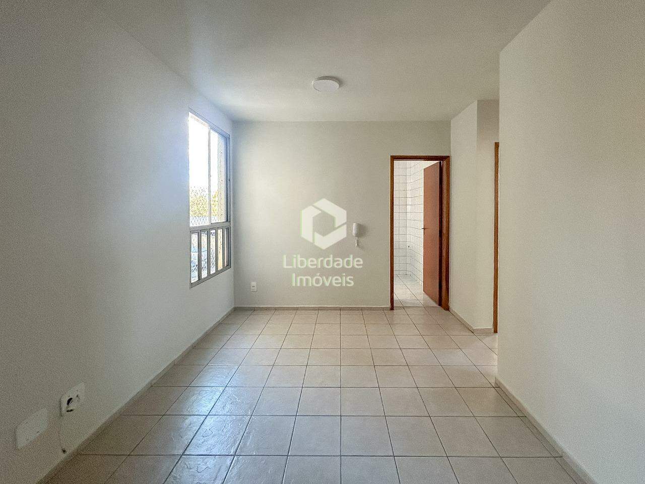 Apartamento para aluguel, 2 quartos no Graça.: 