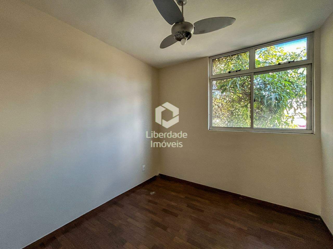 Apartamento para aluguel, 3 quartos no Colégio Batista.: 