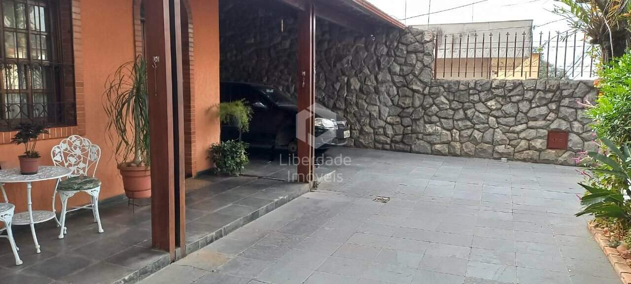 Casa Duplex à venda, 4 quartos no Colégio Batista.: NULL