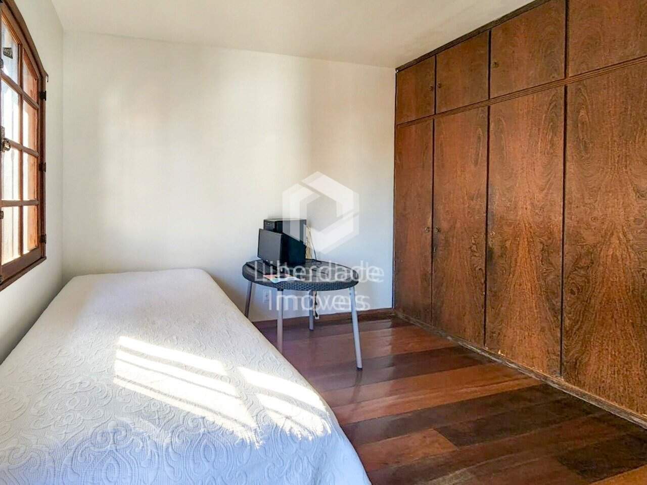 Casa à venda, 4 quartos no Caiçara.: 