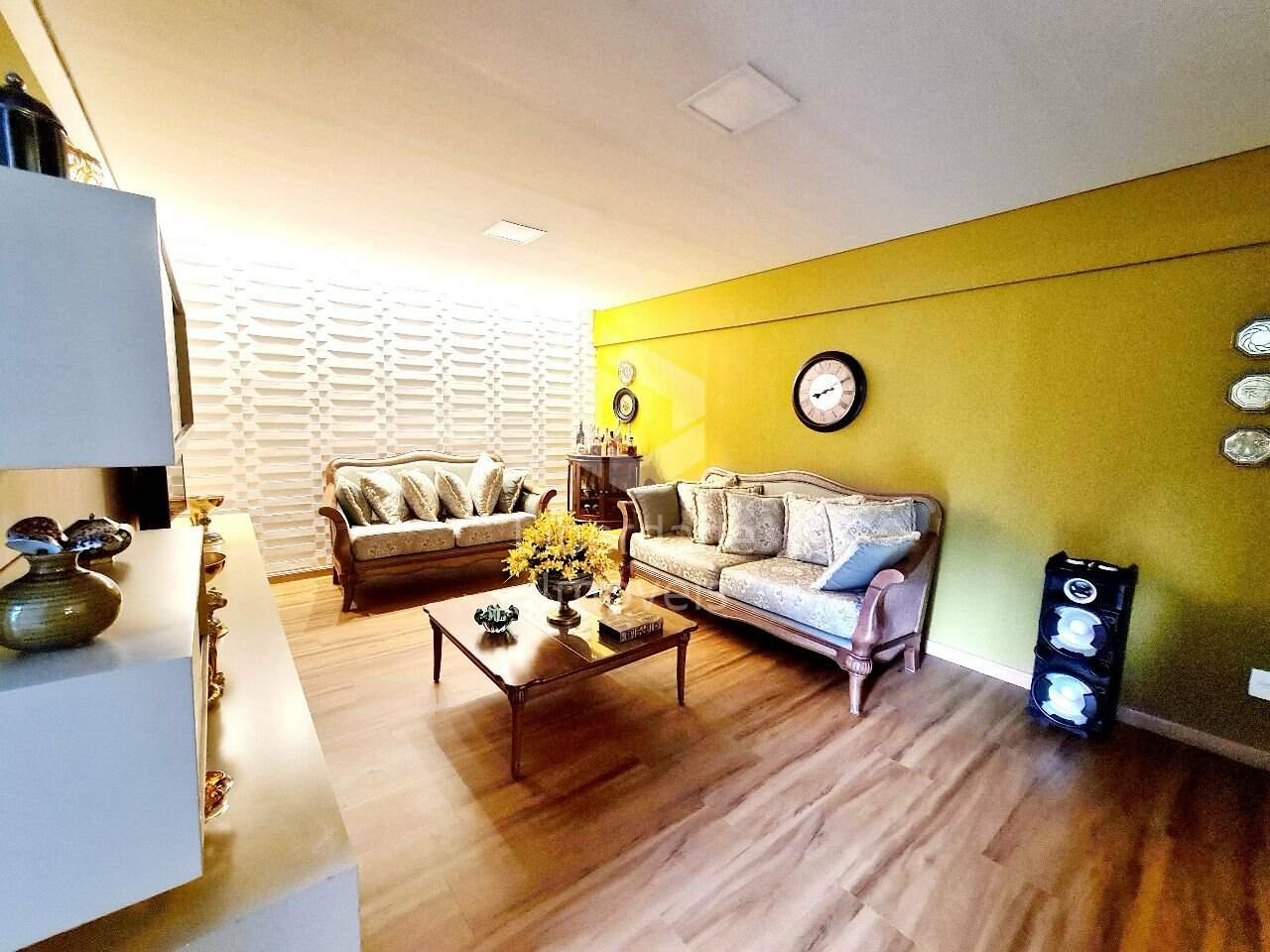 Apartamento com área privativa à venda, 4 quartos no Caiçara.: NULL