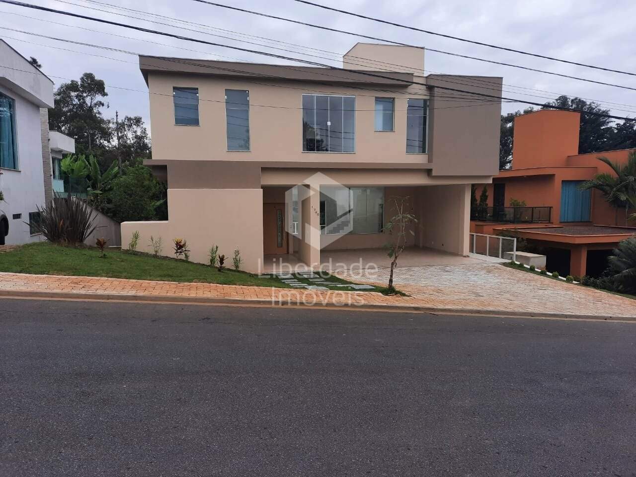Casa Duplex à venda, 4 quartos no Alphaville - Lagoa Dos Ingleses.: 