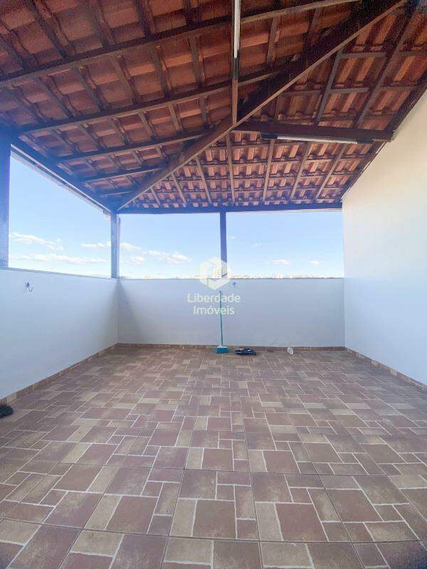 Cobertura à venda, 3 quartos no Santa Cruz.: 