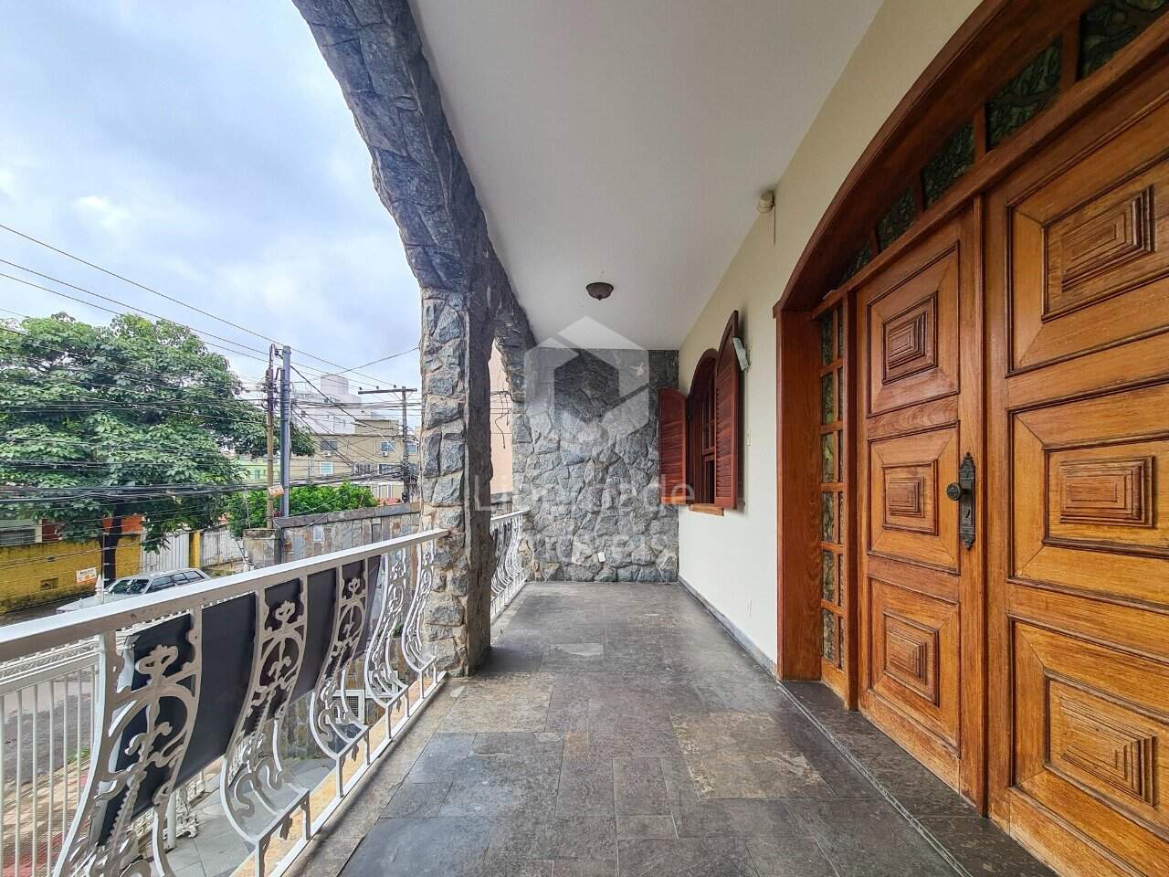 Casa comercial para aluguel, 6 quartos no Caiçara.: 