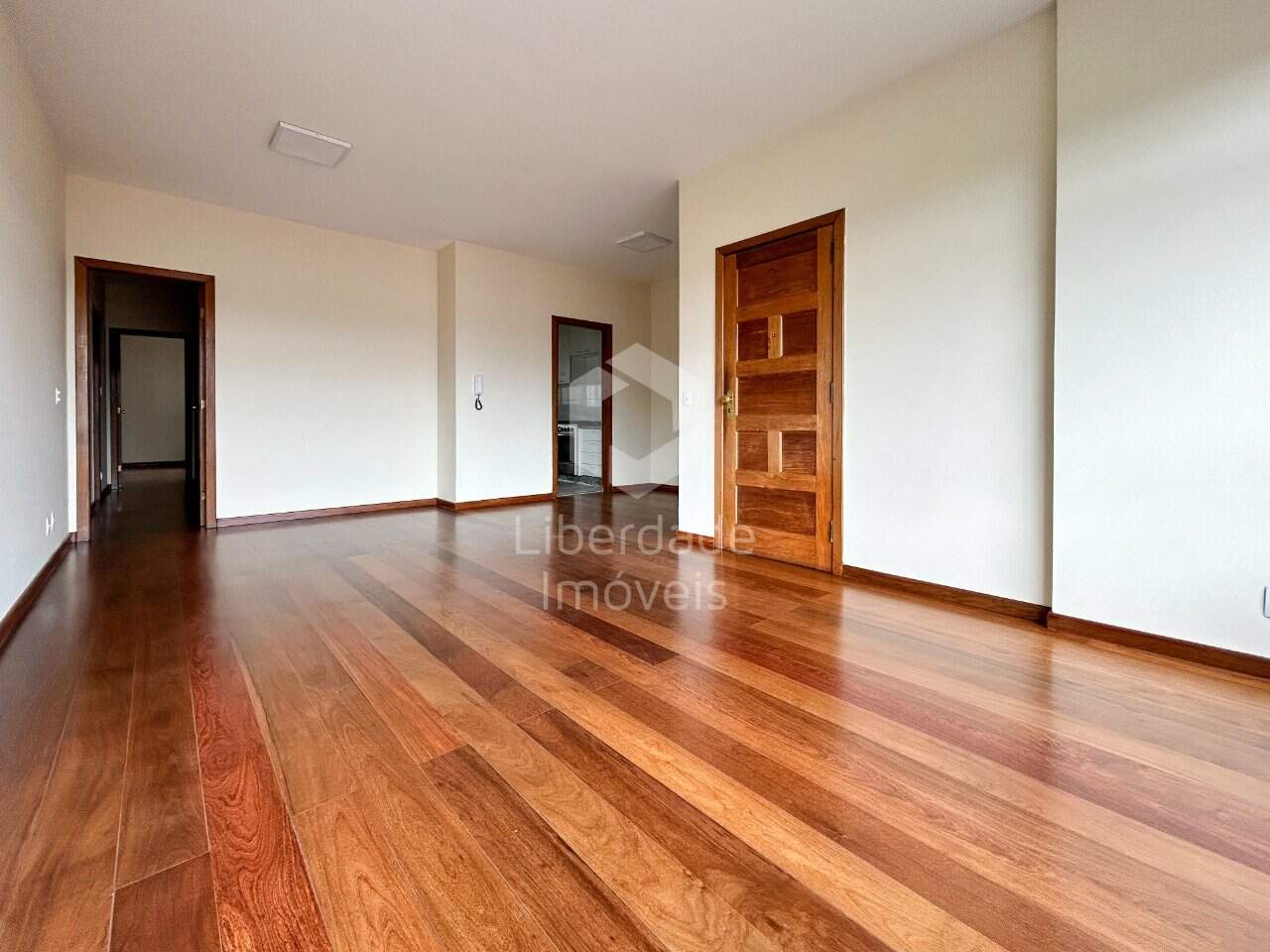 Apartamento para aluguel, 3 quartos no Caiçara.: 