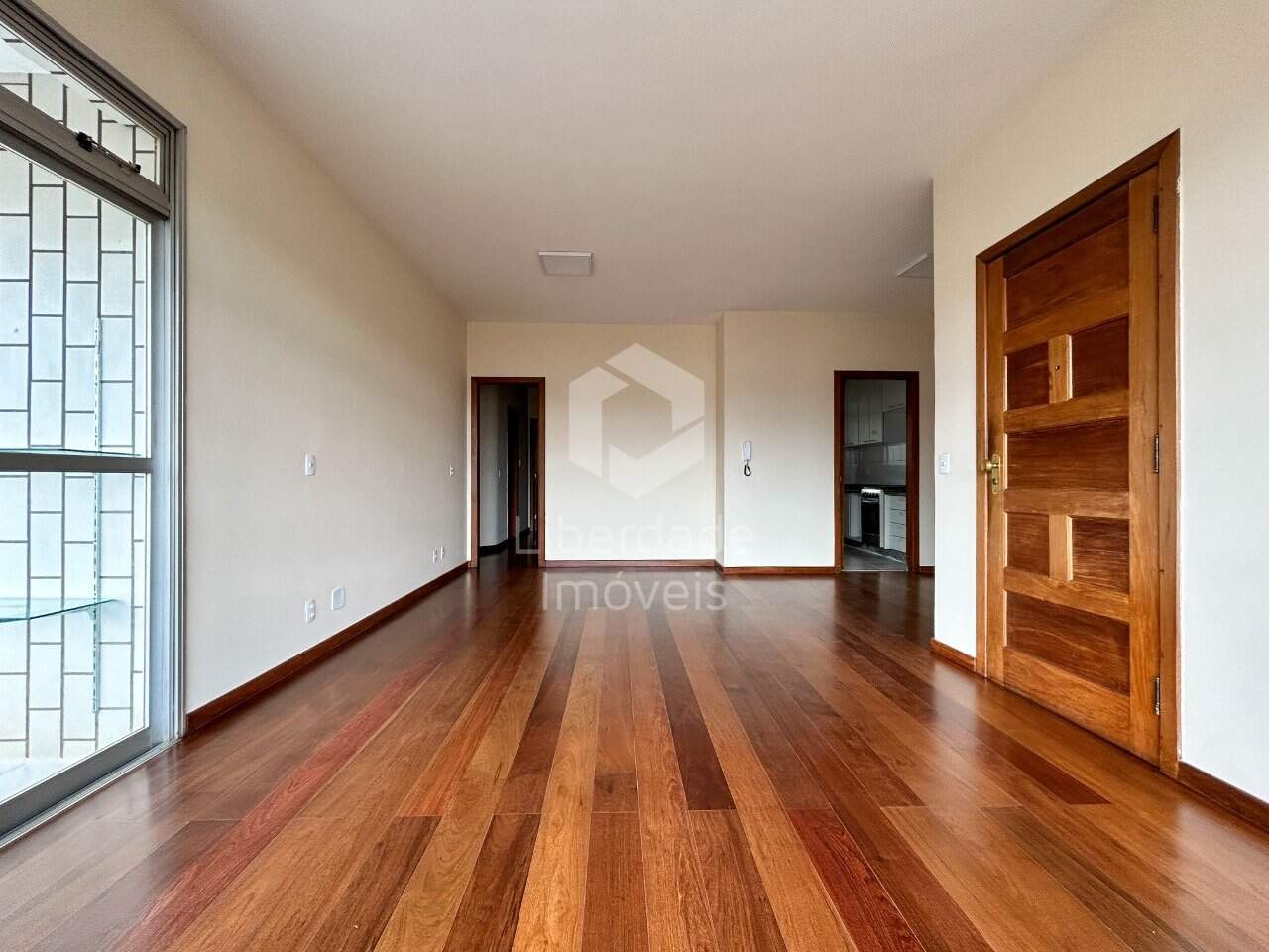 Apartamento para aluguel, 3 quartos no Caiçara.: 