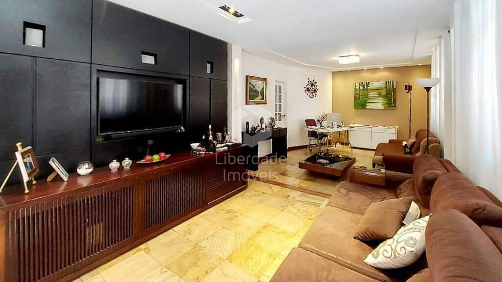 Casa à venda, 5 quartos no Itapoã.: 