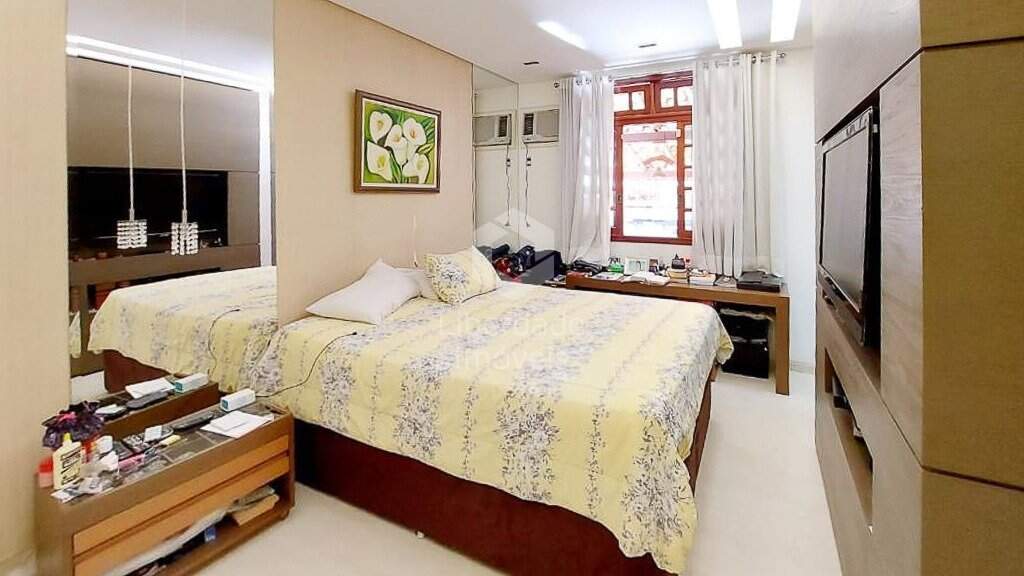 Casa à venda, 5 quartos no Itapoã.: 