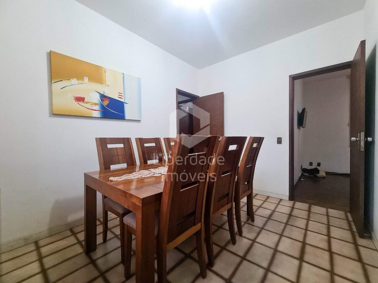 https://cdn.imoview.com.br/liberdadeimoveis/Imoveis/4470/if9yyq6761_4925649592329a75e.jpg?1718956292