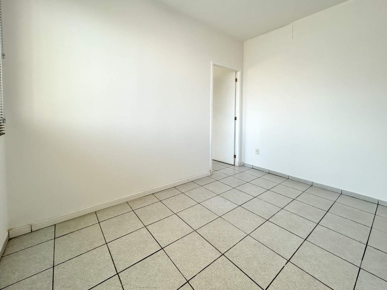 Sala para aluguel, no Caiçara.: 