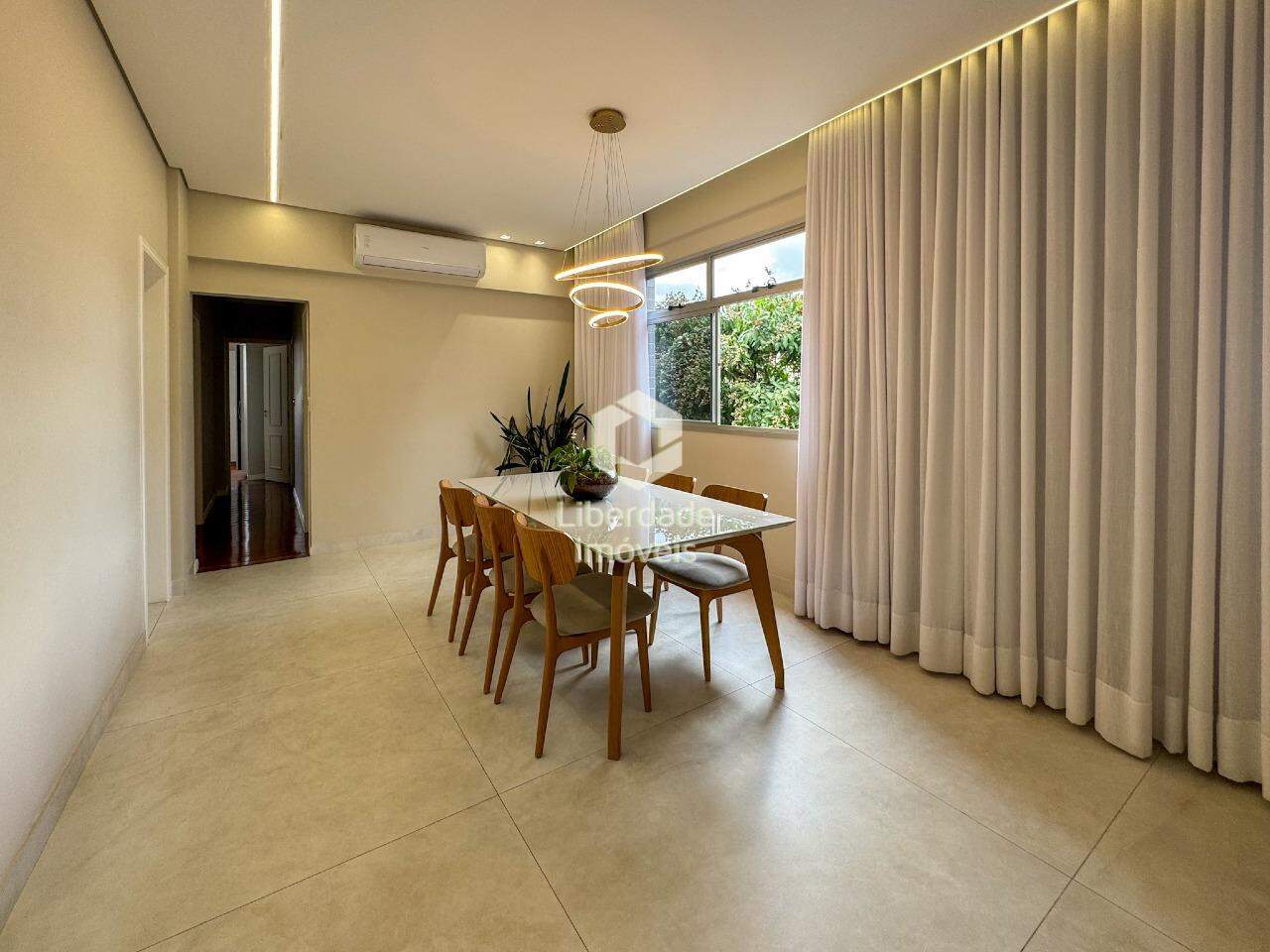 Apartamento à venda, 4 quartos no Caiçara.: 