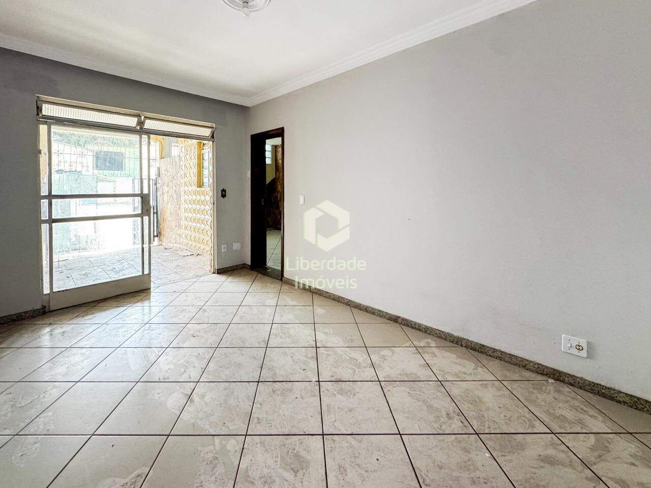 Casa à venda, 4 quartos no Caiçara.: 