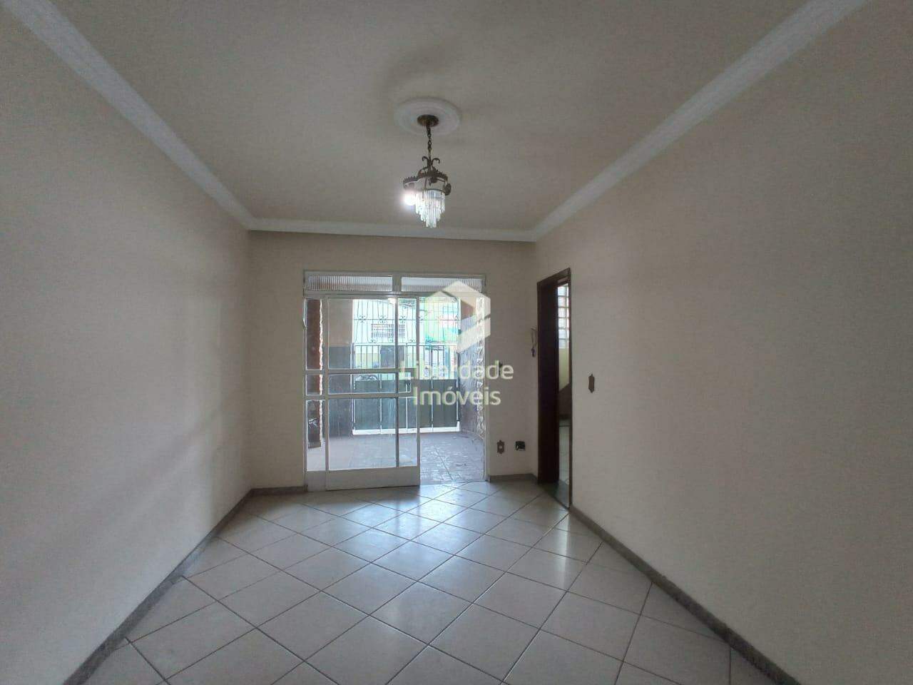 Casa à venda, 4 quartos no Caiçara.: 