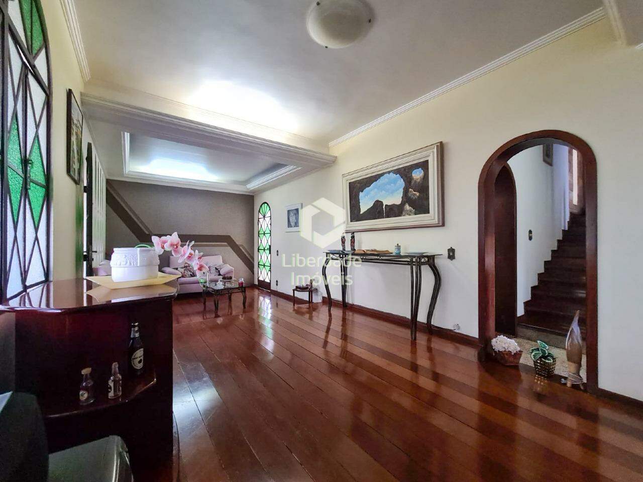 Casa à venda, 4 quartos no Caiçara.: 