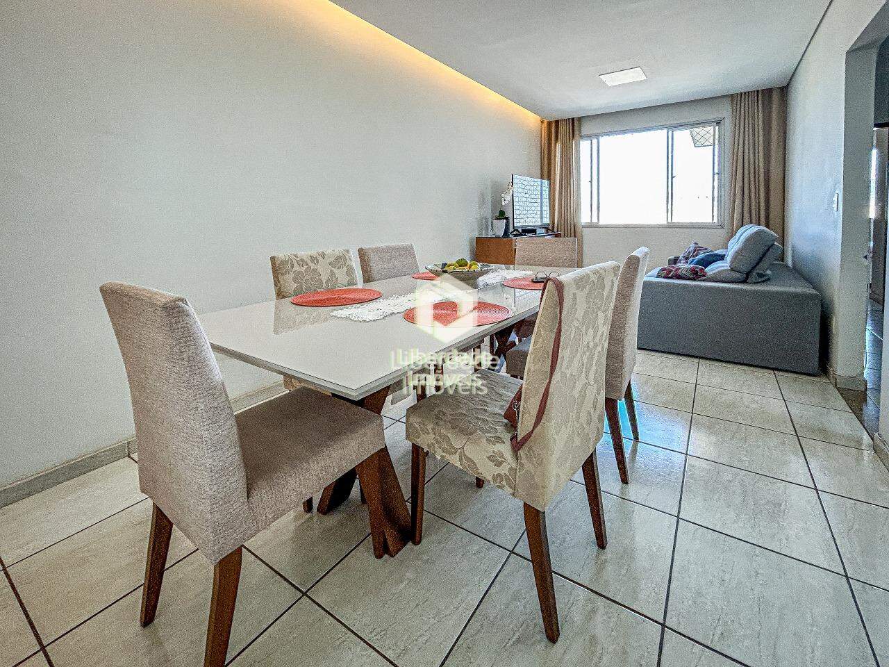 Apartamento à venda, 3 quartos no Carlos Prates.: 