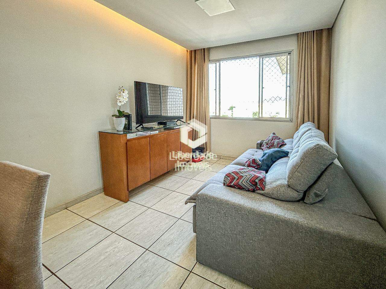 Apartamento à venda, 3 quartos no Carlos Prates.: 