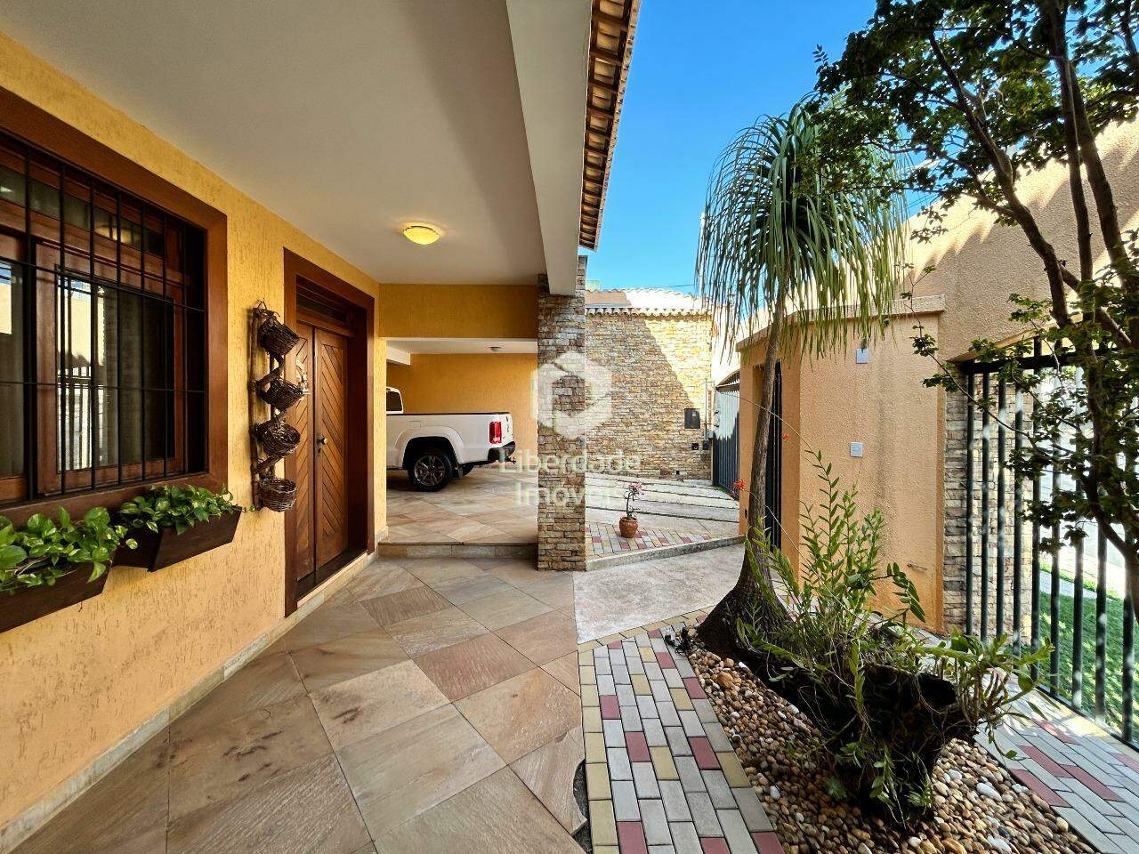 Casa à venda, 4 quartos no Caiçara.: 