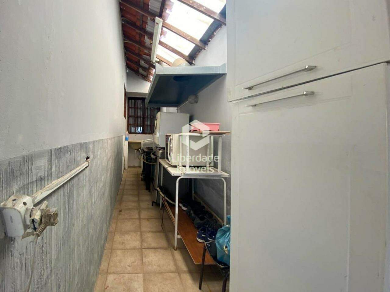 Casa à venda, 4 quartos no Caiçara.: 
