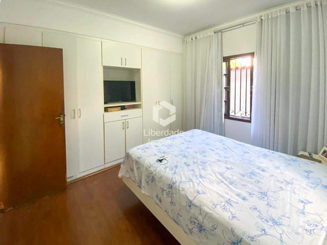 Casa à venda, 4 quartos no Caiçara.: 