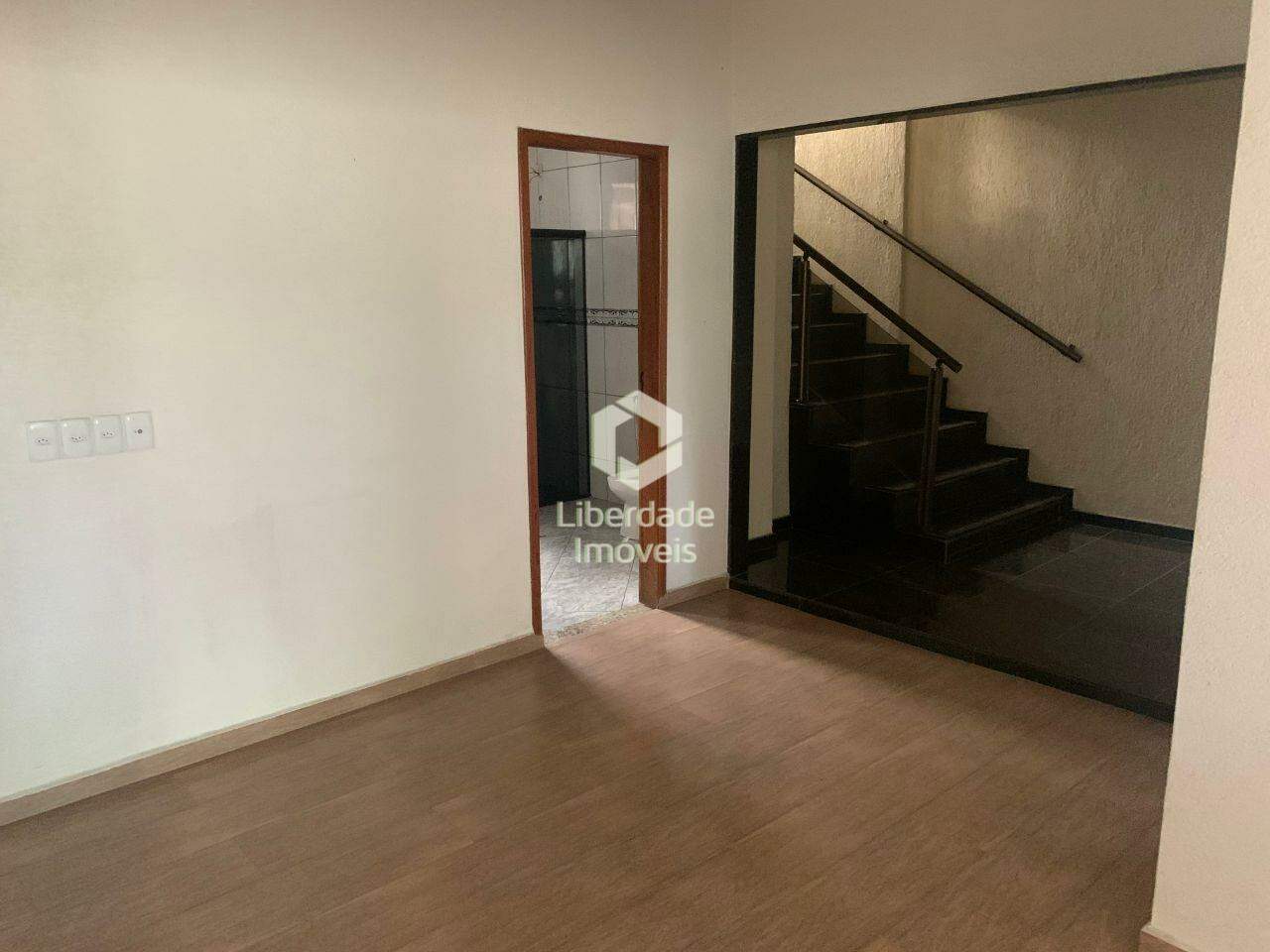 Casa à venda, 4 quartos no Caiçara.: 