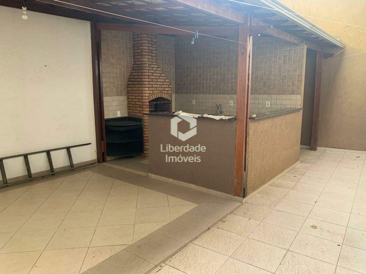Casa à venda, 4 quartos no Caiçara.: 