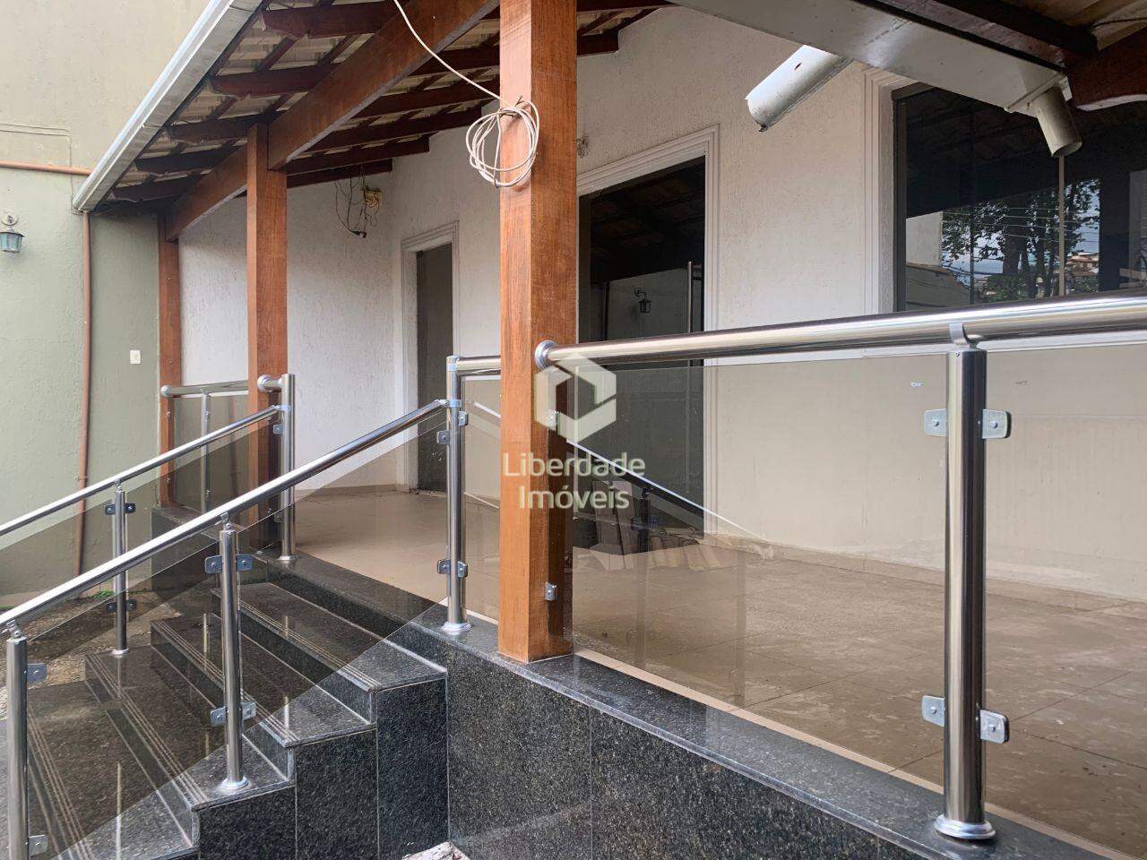 Casa à venda, 4 quartos no Caiçara.: 