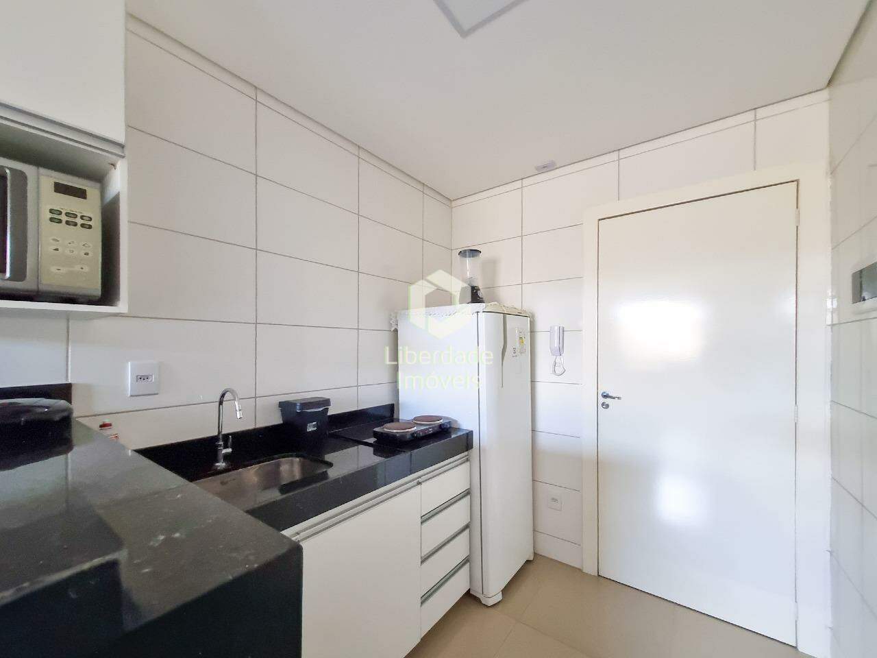 Kitnet para aluguel, 1 quarto no Carlos Prates.: 