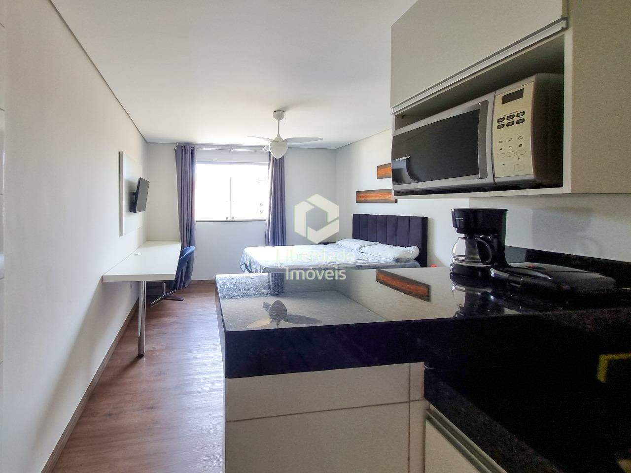 Kitnet para aluguel, 1 quarto no Carlos Prates.: 