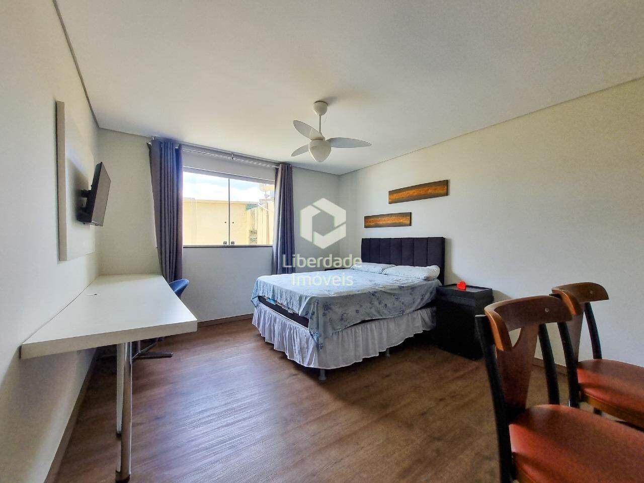 Kitnet para aluguel, 1 quarto no Carlos Prates.: 