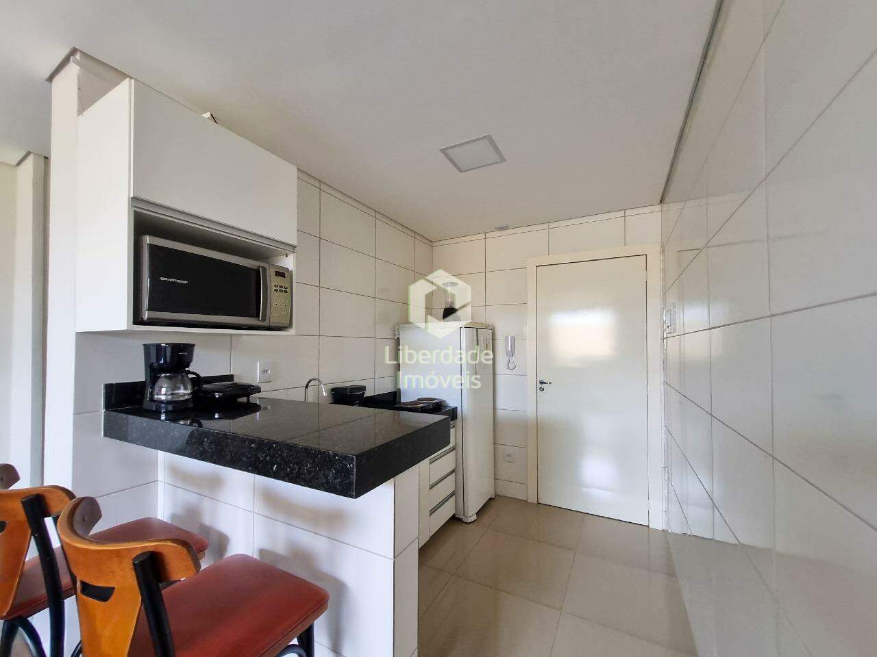 Kitnet para aluguel, 1 quarto no Carlos Prates.: 