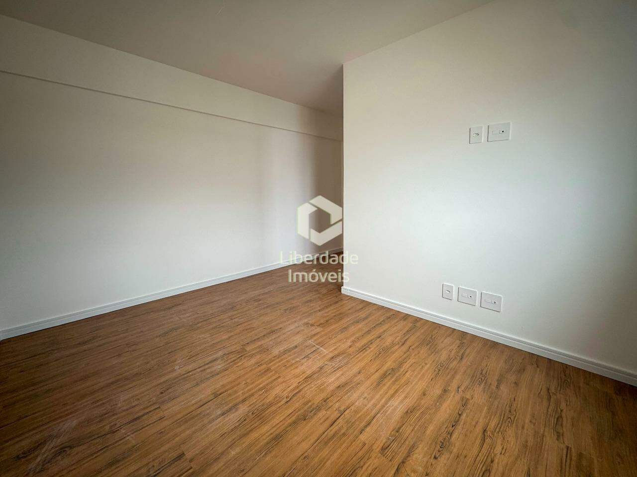 Apartamento à venda, 3 quartos no Carlos Prates.: 