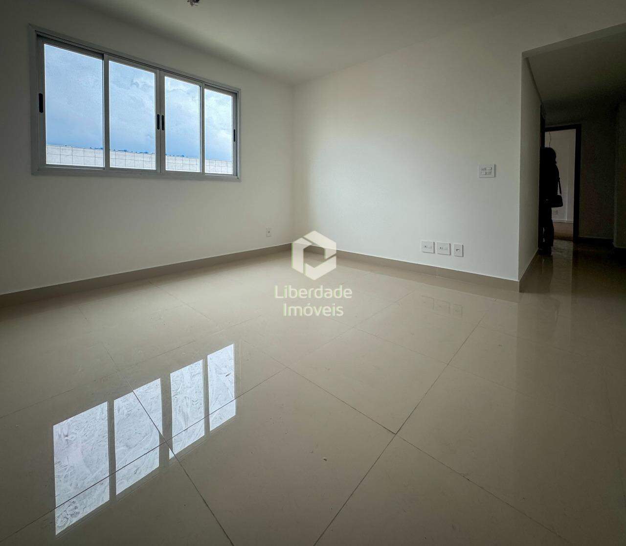 Apartamento à venda, 2 quartos no Carlos Prates.: 