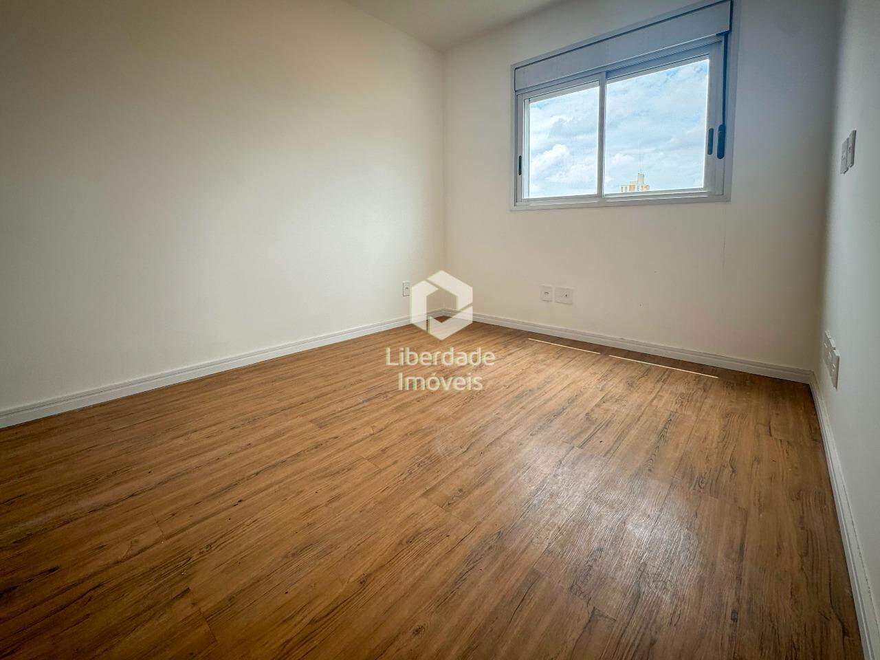 Apartamento à venda, 3 quartos no Carlos Prates.: 