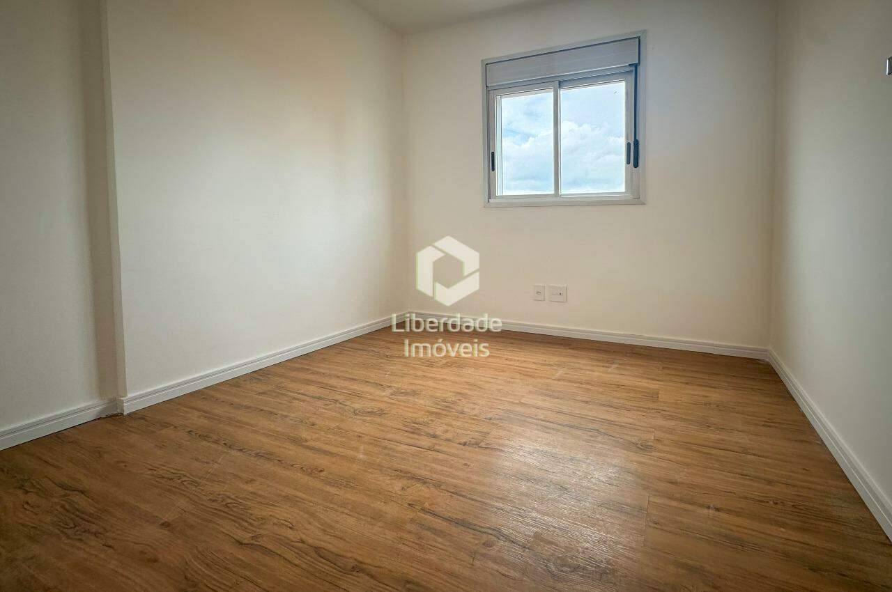 Apartamento à venda, 3 quartos no Carlos Prates.: 