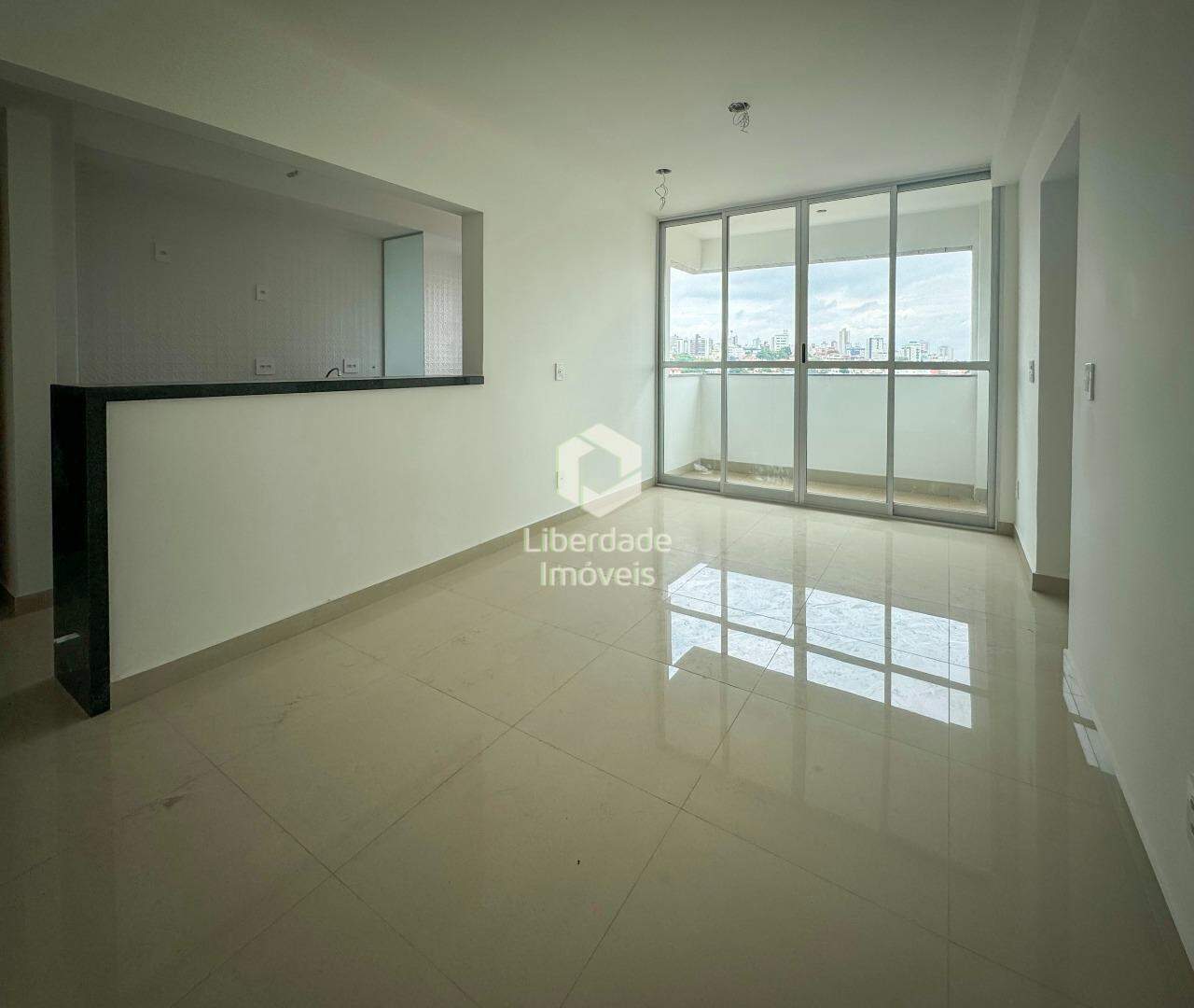 Apartamento à venda, 3 quartos no Carlos Prates.: 