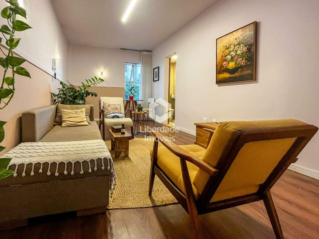Sala à venda, no Santa Efigênia.: 