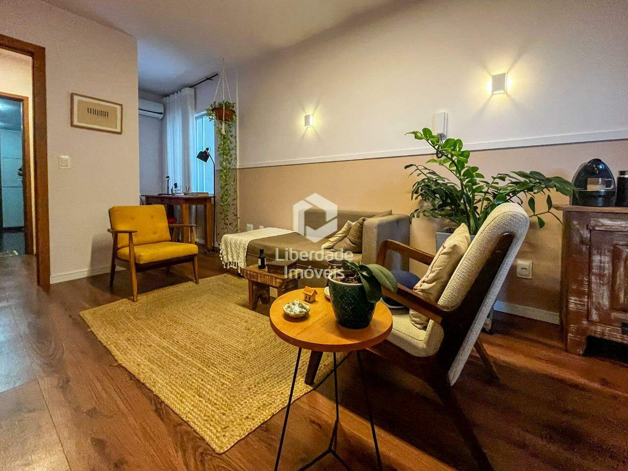 Sala à venda, no Santa Efigênia.: 
